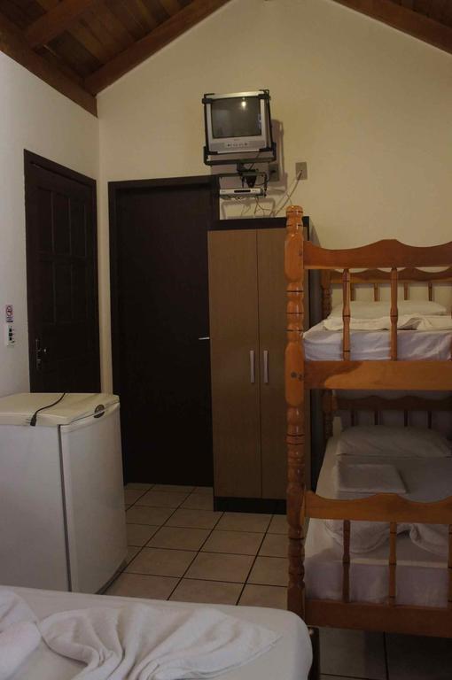 Pousada Das Gaivotas Bombinhas Habitación foto